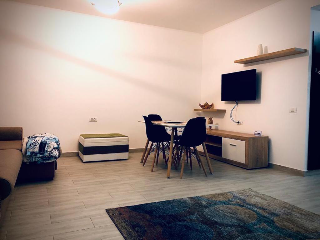 Apartament Kazeboo Mamaia Apartment นาโวดาริ ภายนอก รูปภาพ