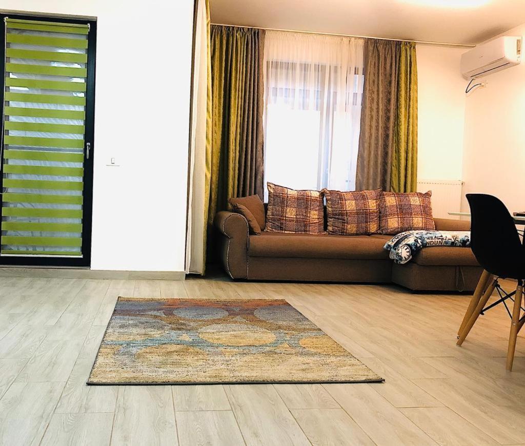 Apartament Kazeboo Mamaia Apartment นาโวดาริ ภายนอก รูปภาพ