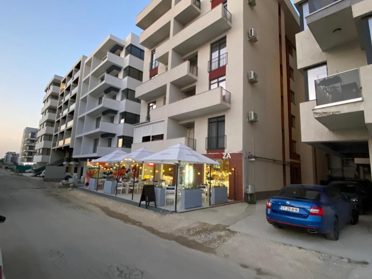 Apartament Kazeboo Mamaia Apartment นาโวดาริ ภายนอก รูปภาพ