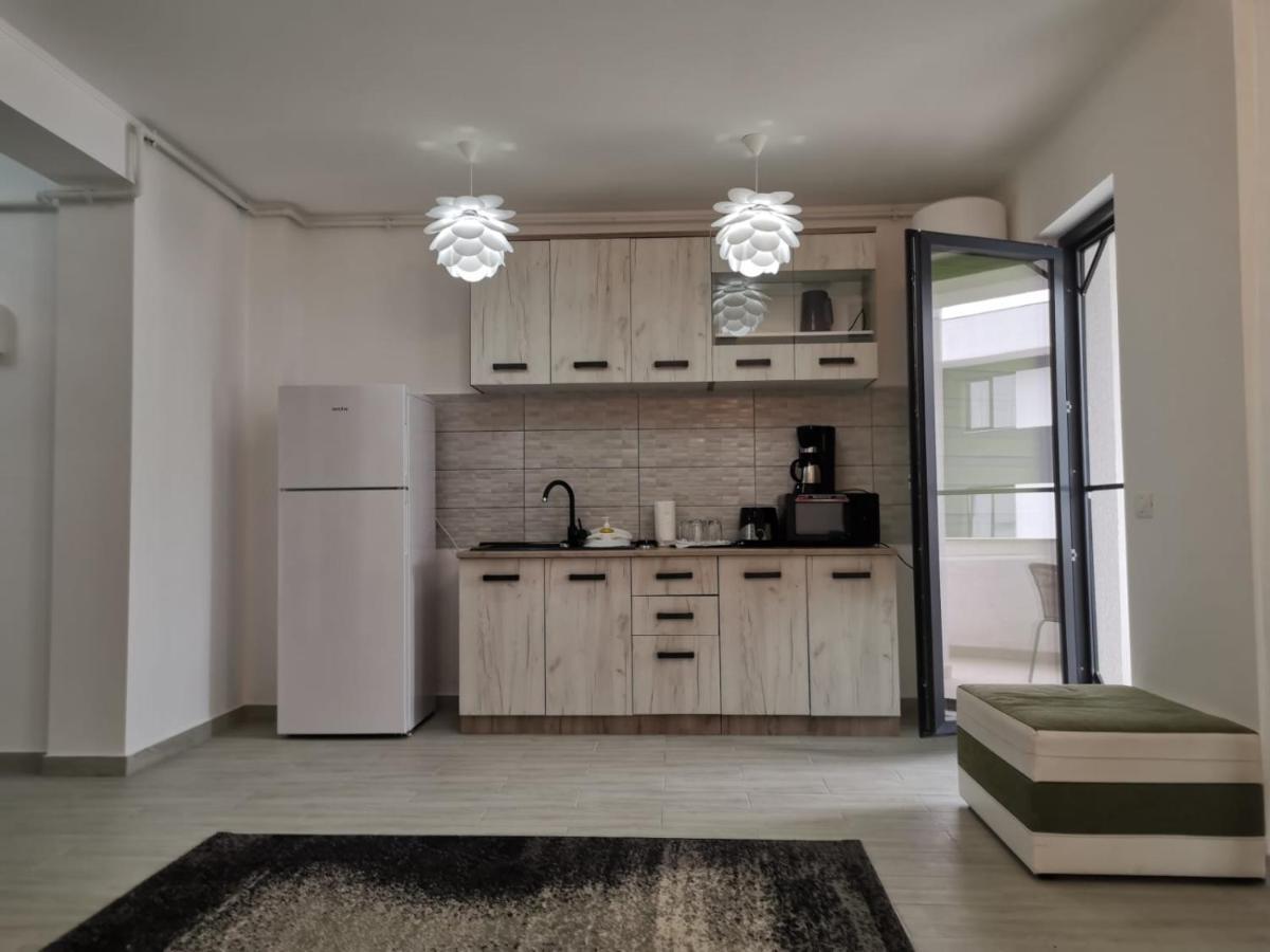 Apartament Kazeboo Mamaia Apartment นาโวดาริ ภายนอก รูปภาพ